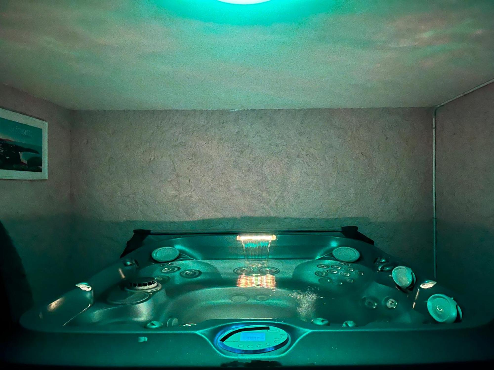 Bas De Villa 70M2 Independant Avec Espace Jacuzzi Prive Le Lavandou Εξωτερικό φωτογραφία